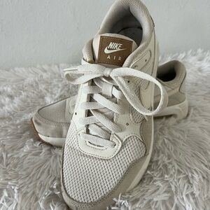 Nike Cream and Tan Mesh Air Sneakers NWOT